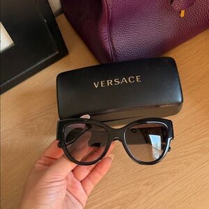 Versace Elegant Black Sunglasses